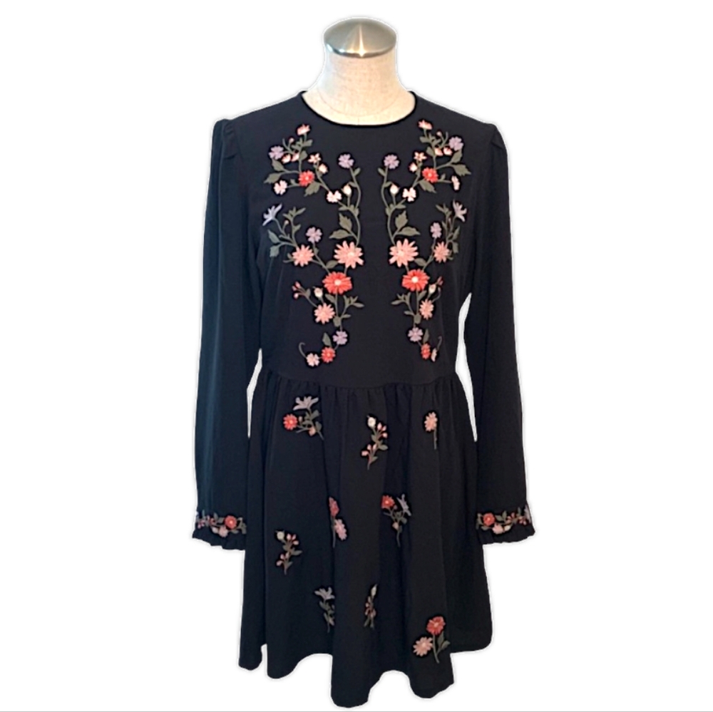 Embroidered H&M Divided Mini M Dress, Floral Loose Baby Doll Shift, Black Midi - Picture 3 of 16